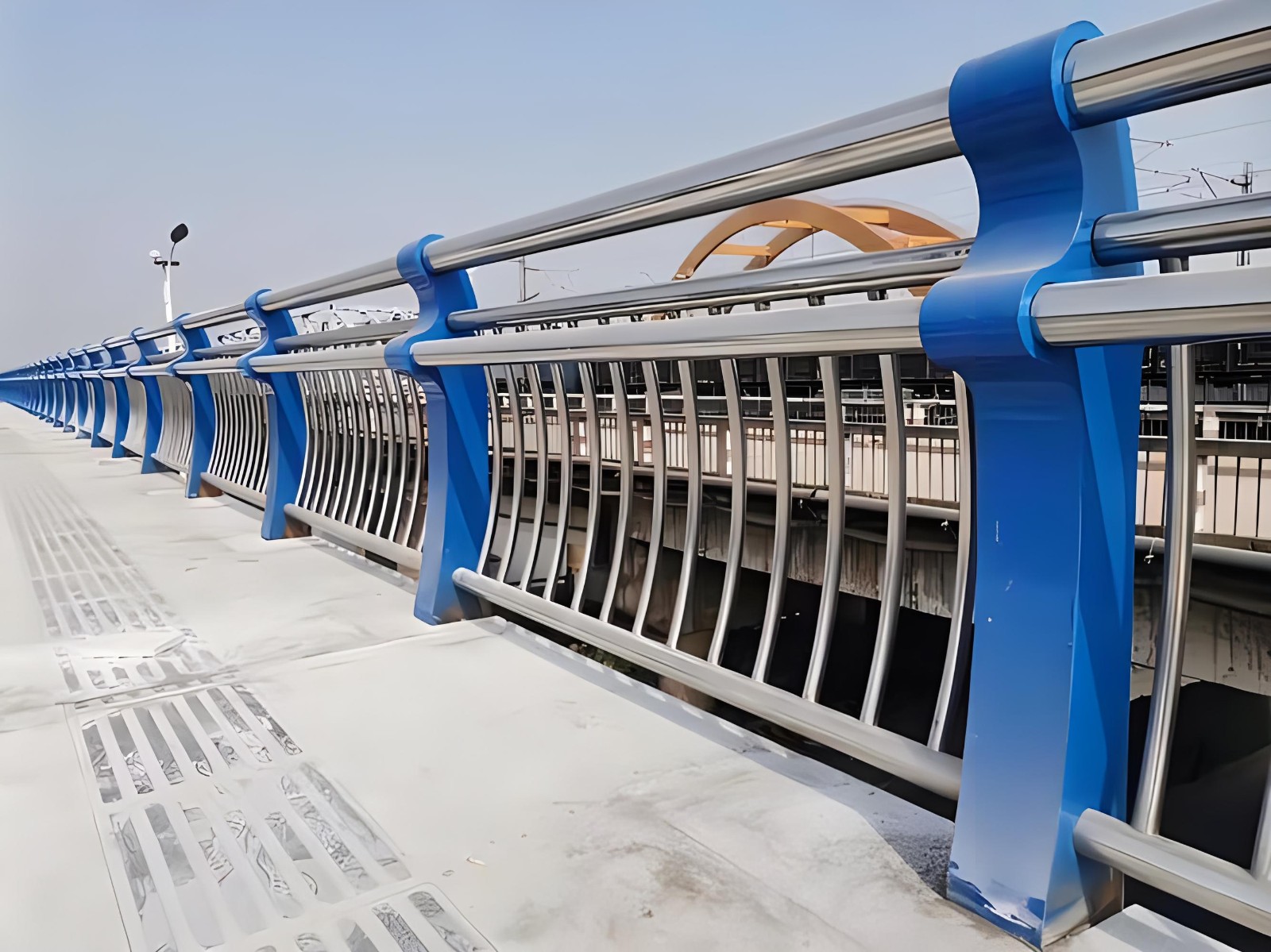 红桥不锈钢复合管护栏制造工艺要求及其重要性